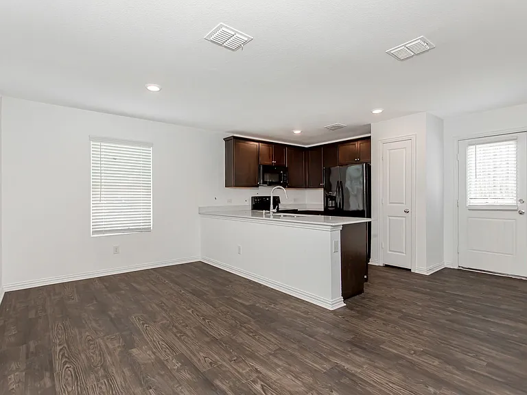 9213 Marilyn Pl — Photo 13