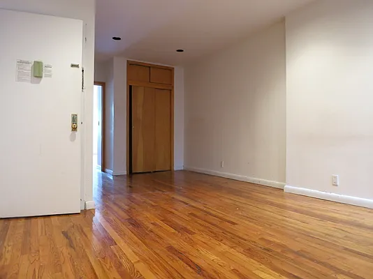 Rented by Mason Group LLC | media 25