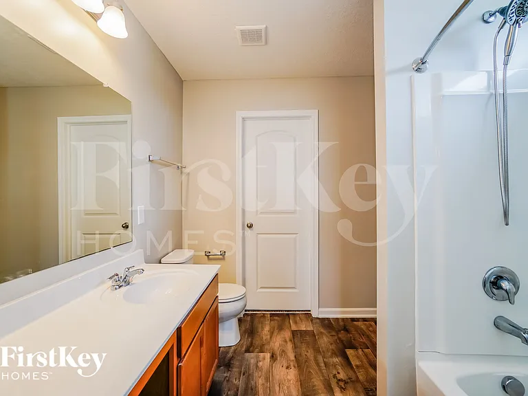 2144 Greencrest Way — Photo 16
