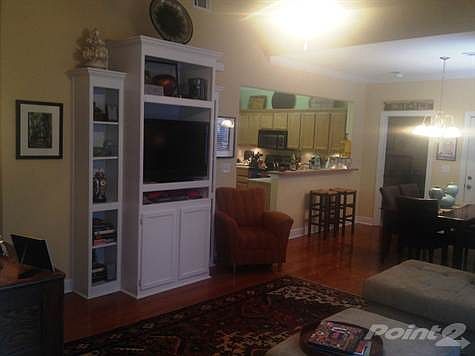 Living Room (2)