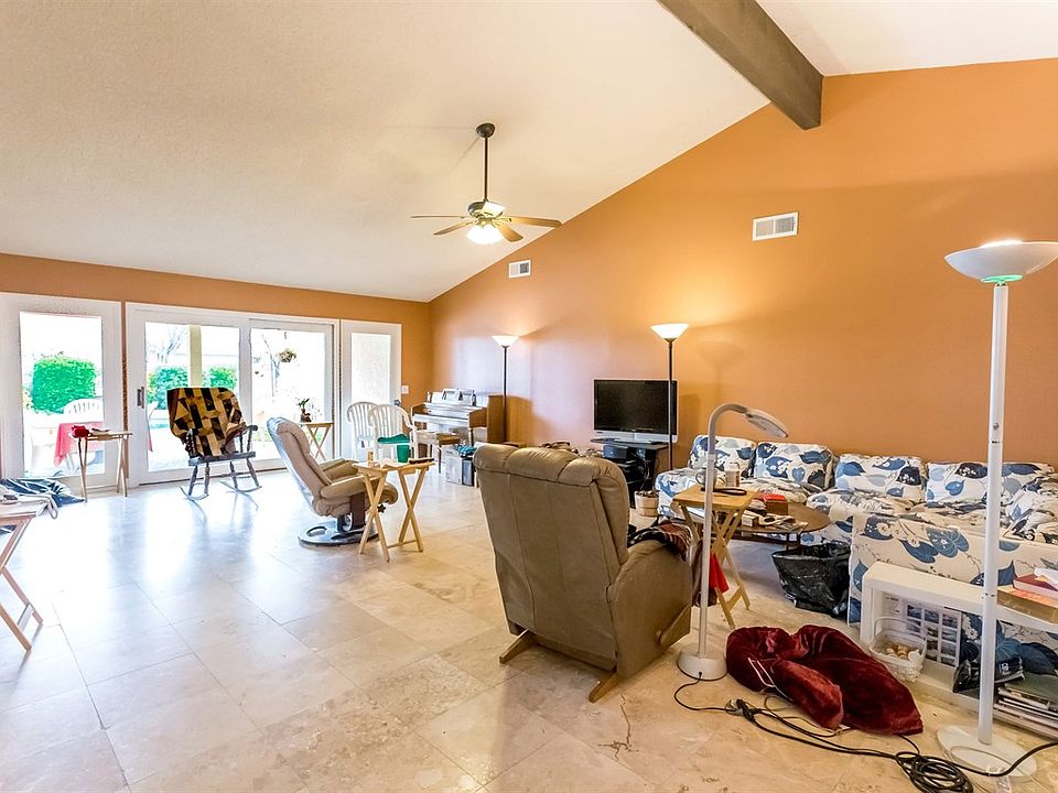 2nd image of 43754 Sierra Vista Dr