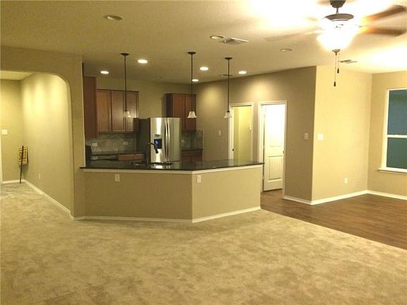 4th image of 5923 Pescia St