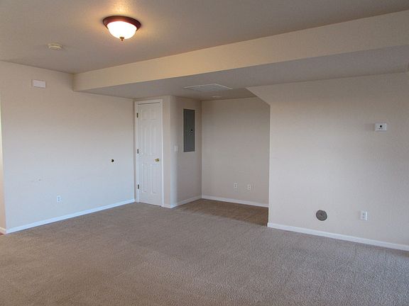 3rd image of 106 Daniels Ct #A