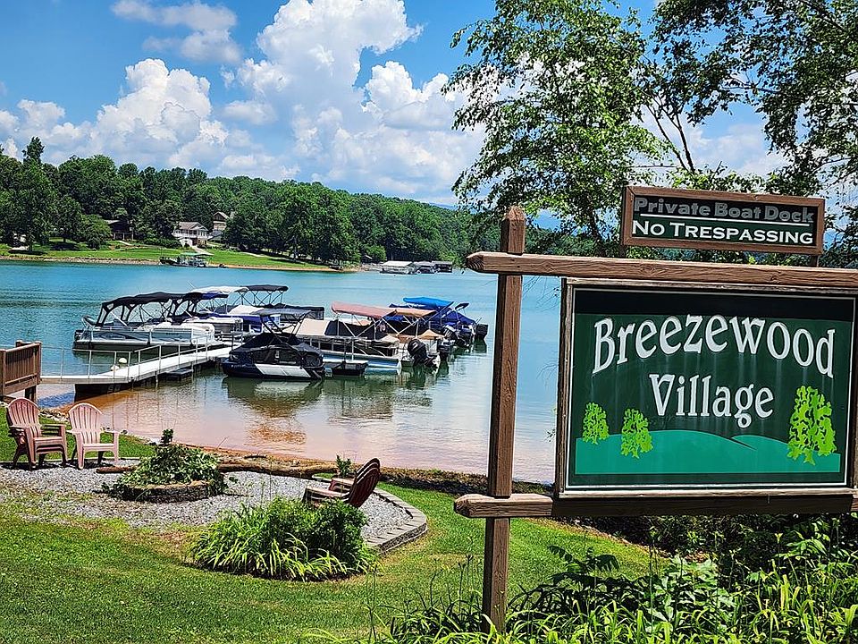 1st image of 14 B Breezewood Vlg