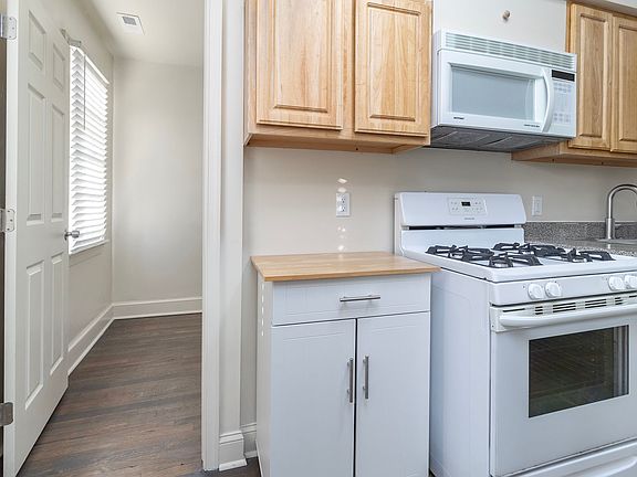 3rd image of 4713 3rd Pl NW APT 1