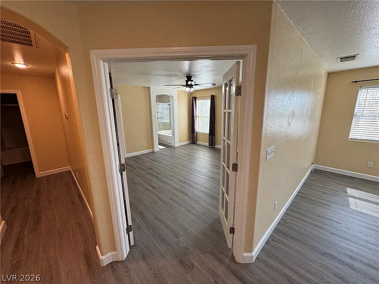 749 Beach Park St — Photo 22