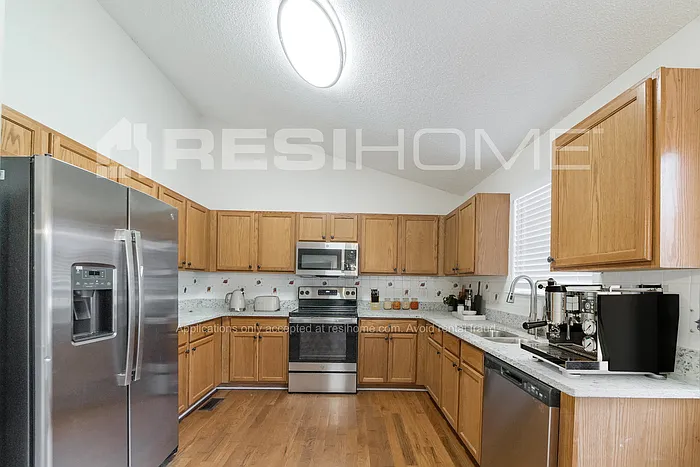 Building Photo - 28 Stiles Ct SW