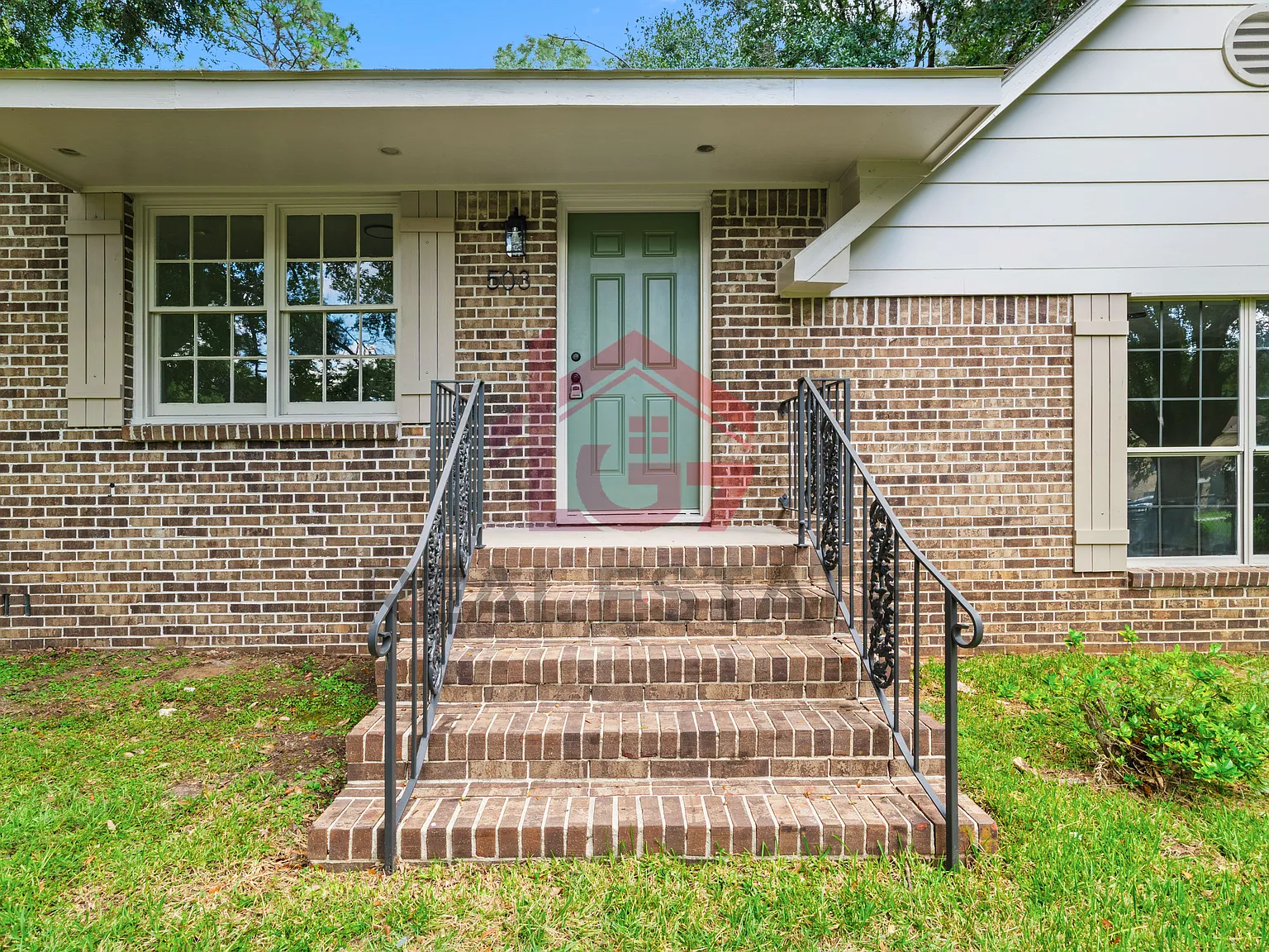 3 bed, 2.0 bath, 1490 sqft, $1,675 — Photo 3