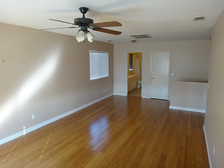 7039 New York Ave — Photo 6