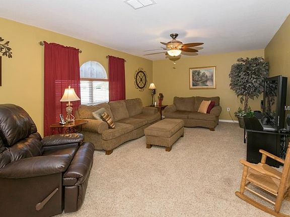4th image of 5400 Chandler Dr