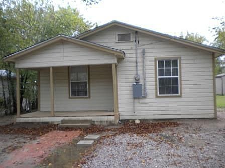 1st image of 707 E 4th Ave