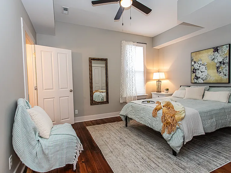 Master Bedroom (1st Floor)