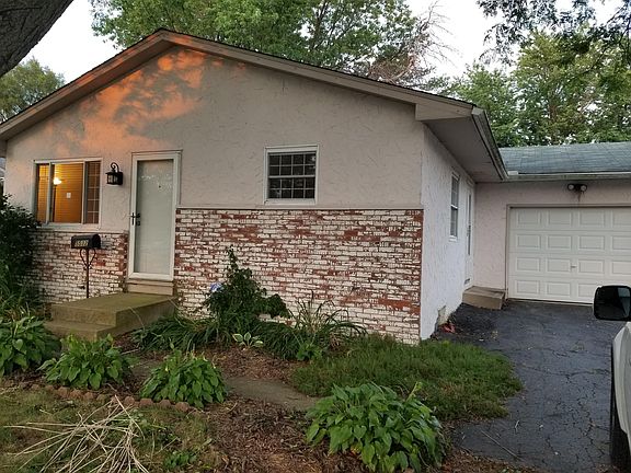 2nd image of 5532 Aqua St