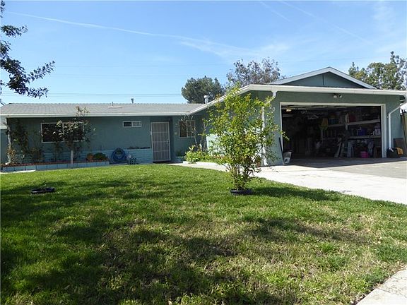 3rd image of 2820 W Ravenswood Dr