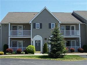1st image of 28 Brookfield Ln