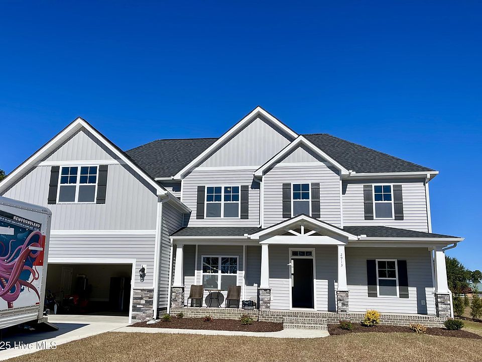 2nd image of 2913 Ridgestone Drive
