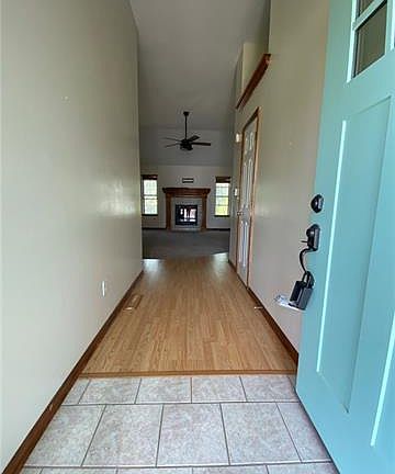 3rd image of 19302 E Lynchburg Pl N