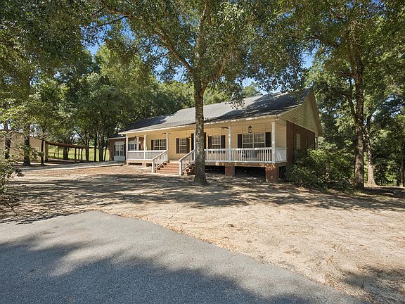 2nd image of 115 Steves Pl