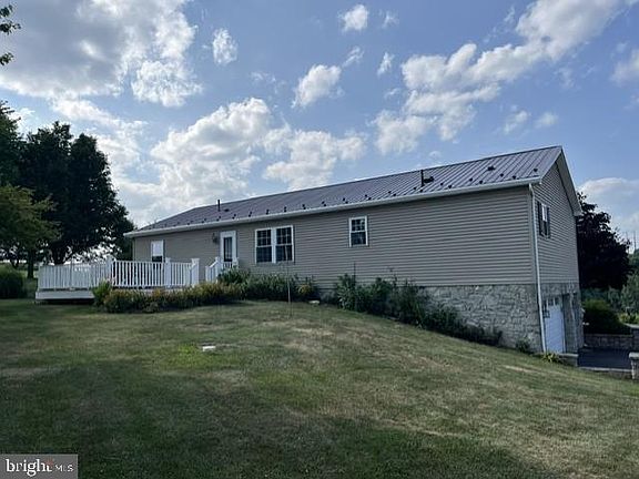 3rd image of 12915 Collinsville Rd