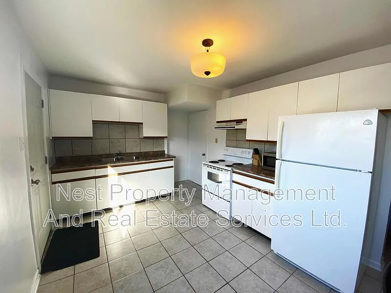 2 bed, 1.0 bath, $1,895 — Photo 3