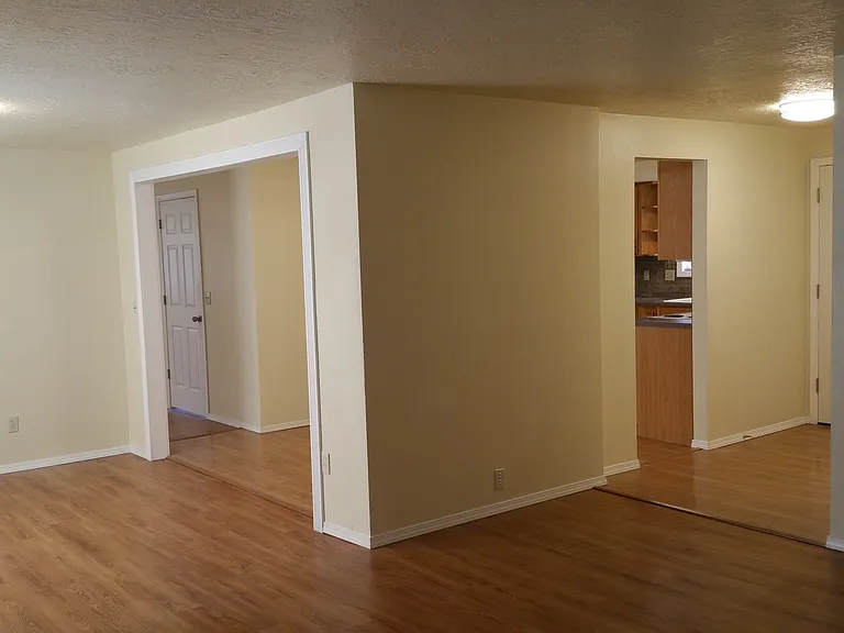 3617 Silverstone Dr NE — Photo 12
