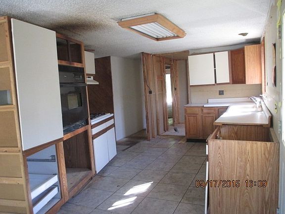 4th image of 286 W Lake St