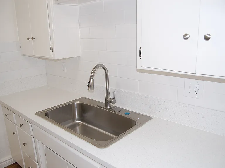 2214 College Ave #3 — Photo 11