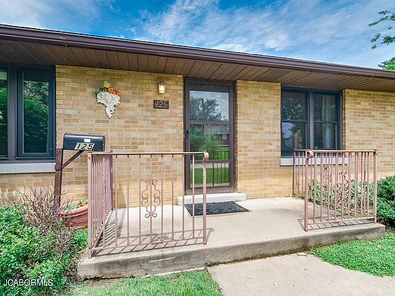 5th image of 125 Westmore Dr