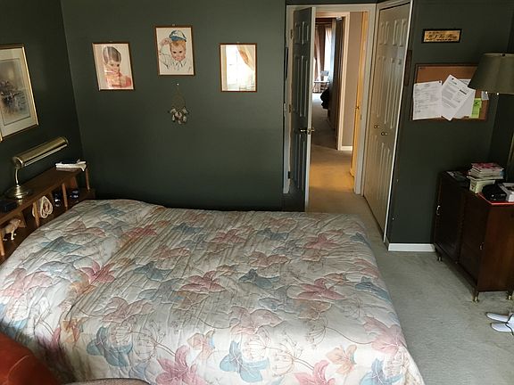 4th image of 3604 Lexington Dr