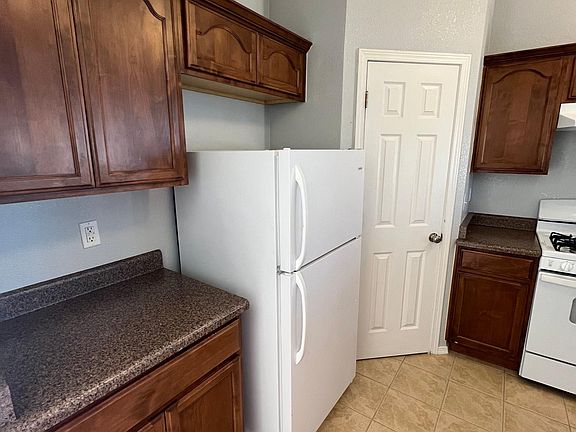 4th image of 7908 Mount Latona Dr Unit A
