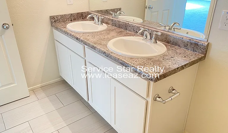 10426 W Cordes Rd — Photo 27