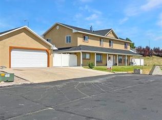 148 Benjamin Franklin St, Evanston, WY 82930