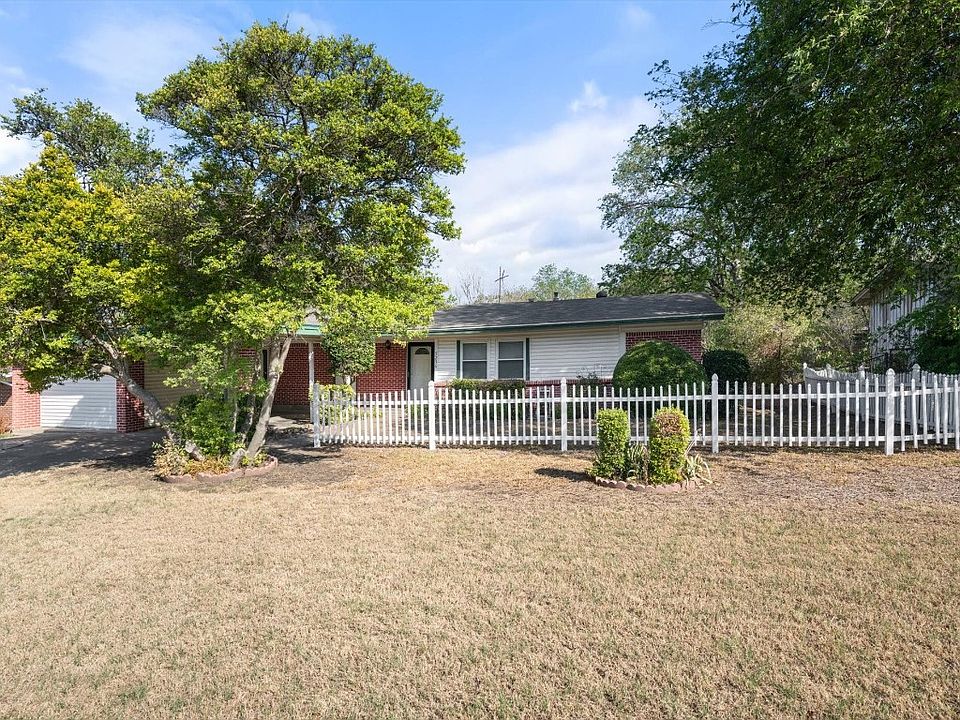 1st image of 5236 Trail Lake Dr