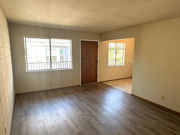 4th image of 715 Oakland Ave APT 303