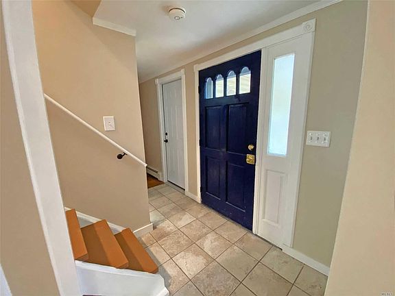 4th image of 24 Straw Ln
