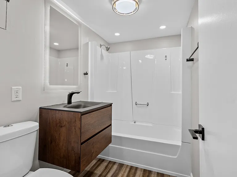 426 Keilman St — Photo 5