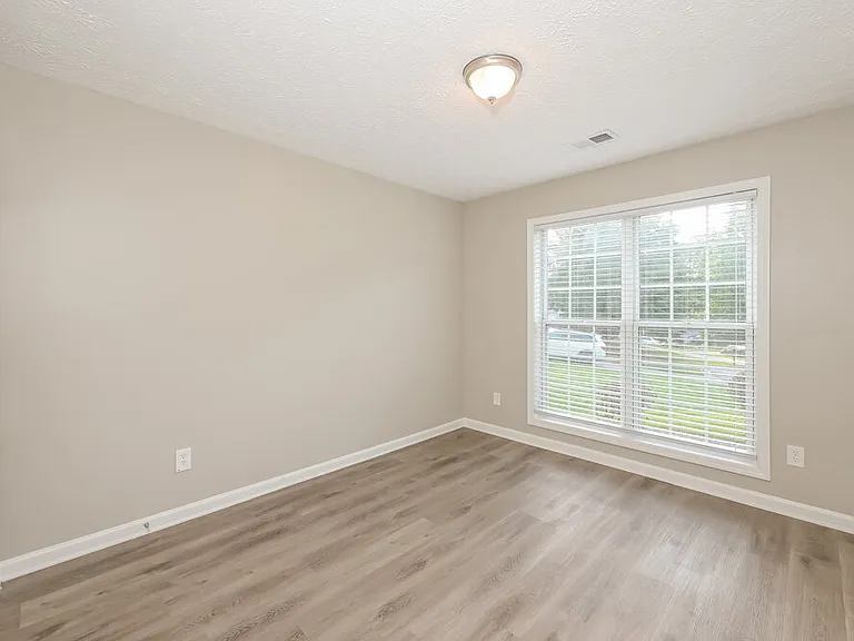 300 Windsor Brook Ln SE — Photo 14