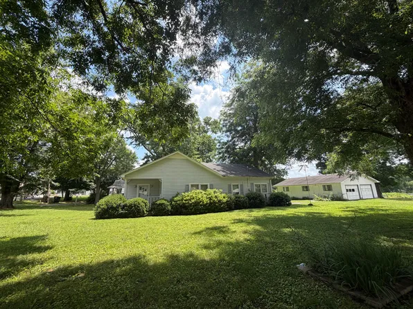 1010 Main St, Kimball, TN 37347