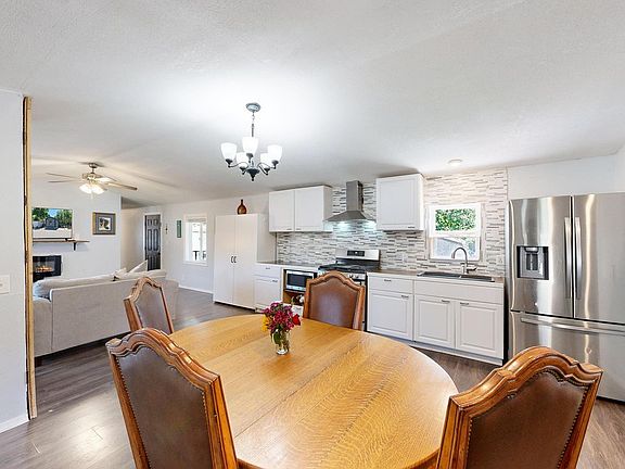 2nd image of 400 Hickory St #97