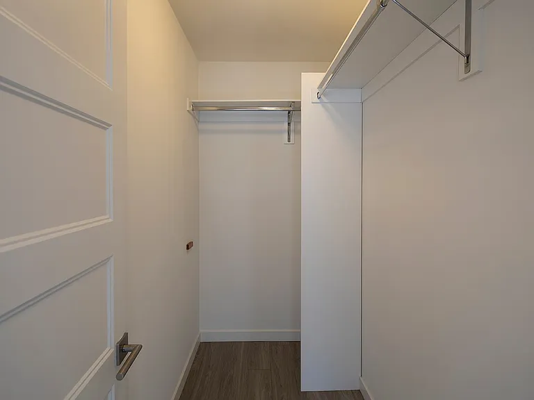 Long Branch Apartments — Photo 9