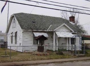 406 Henderson St, Henderson, WV 25106