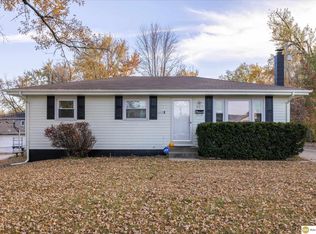 9211 Fowler Cir, Omaha, NE 68134