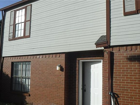 2nd image of 4626 San Jacinto St APT A