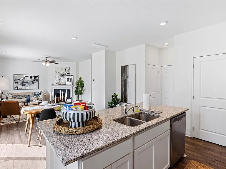 8685 Leeanna Brooke Ln — Photo 6