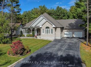 60 Martyn Dr, Wasaga Beach, ON L9Z 1N6