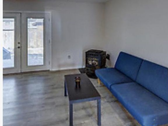 5th image of 1703 Riverdale Dr