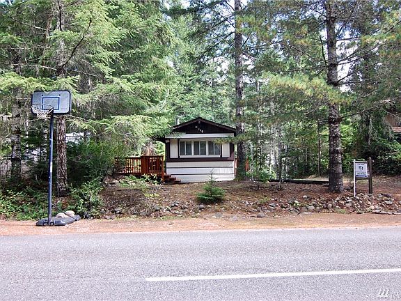 2nd image of 140 N Lake Surf Dr