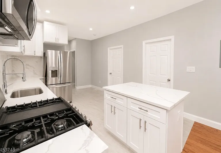 734 Summer Ave #1 — Photo 4