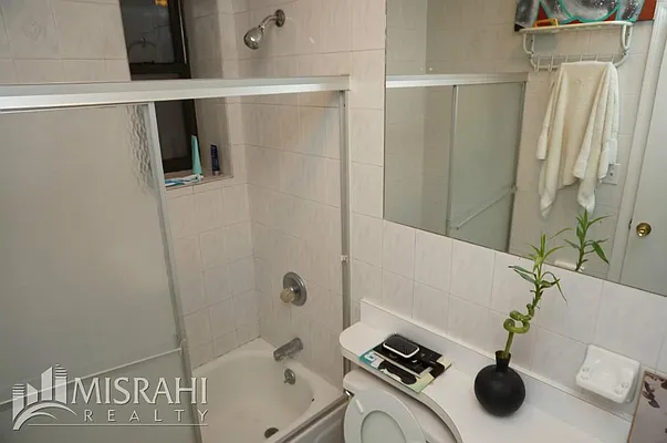 Rented by J Misrahi Realty Corp | media 2