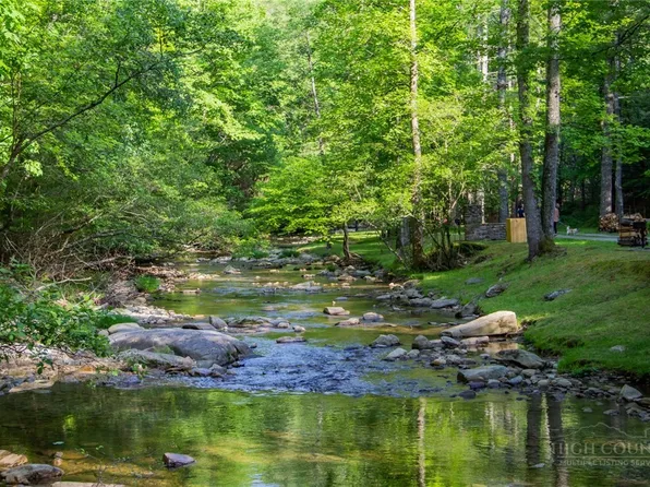 Lot 111R Powder Horn Estates Drive, Deep Gap, NC 28618